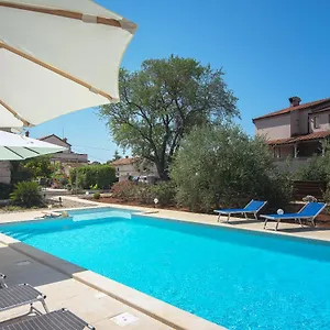 https://apartments-vita-vinkuran.in-istria.net